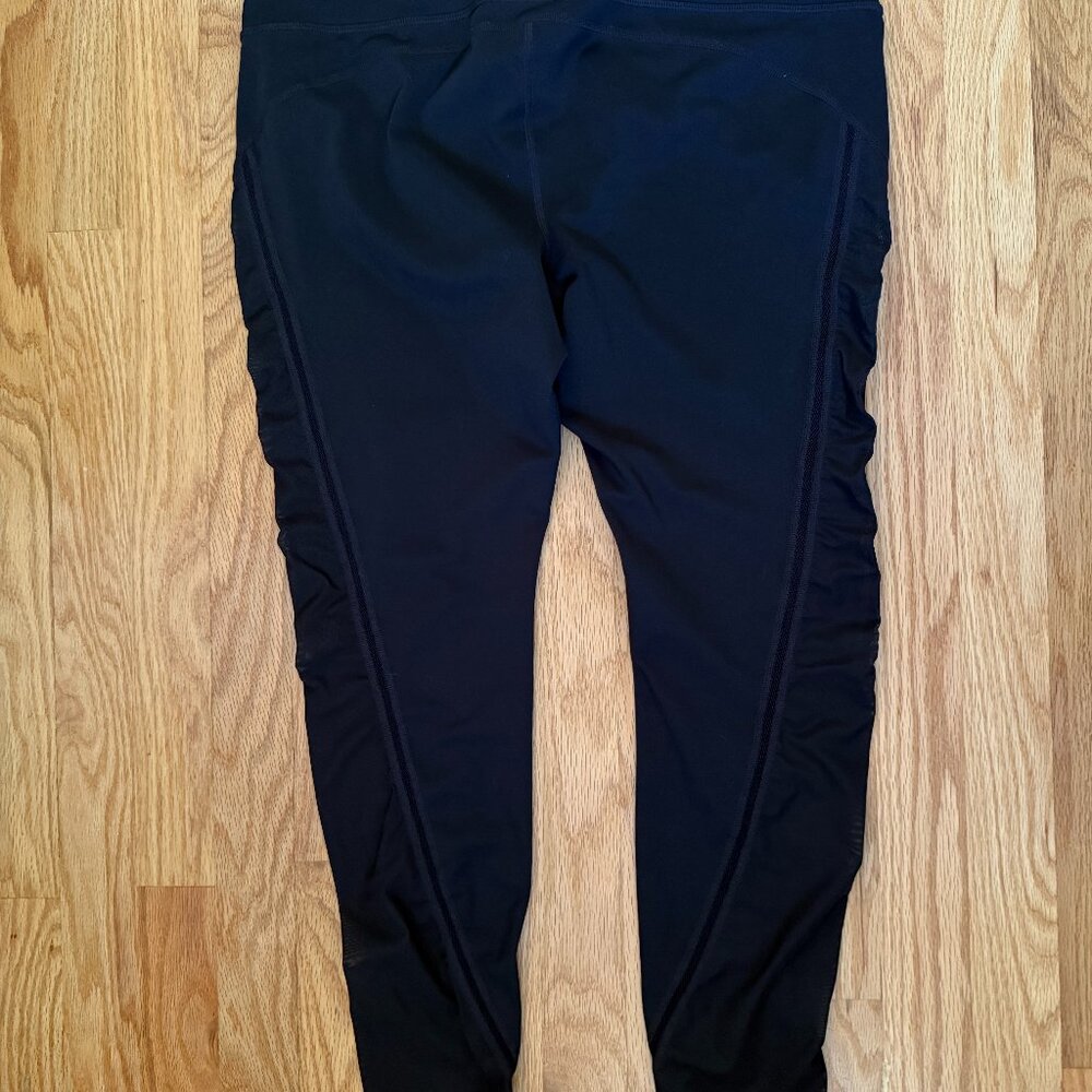 GapFit Activewear Blackout Technology Leggings w/ Mesh Sections